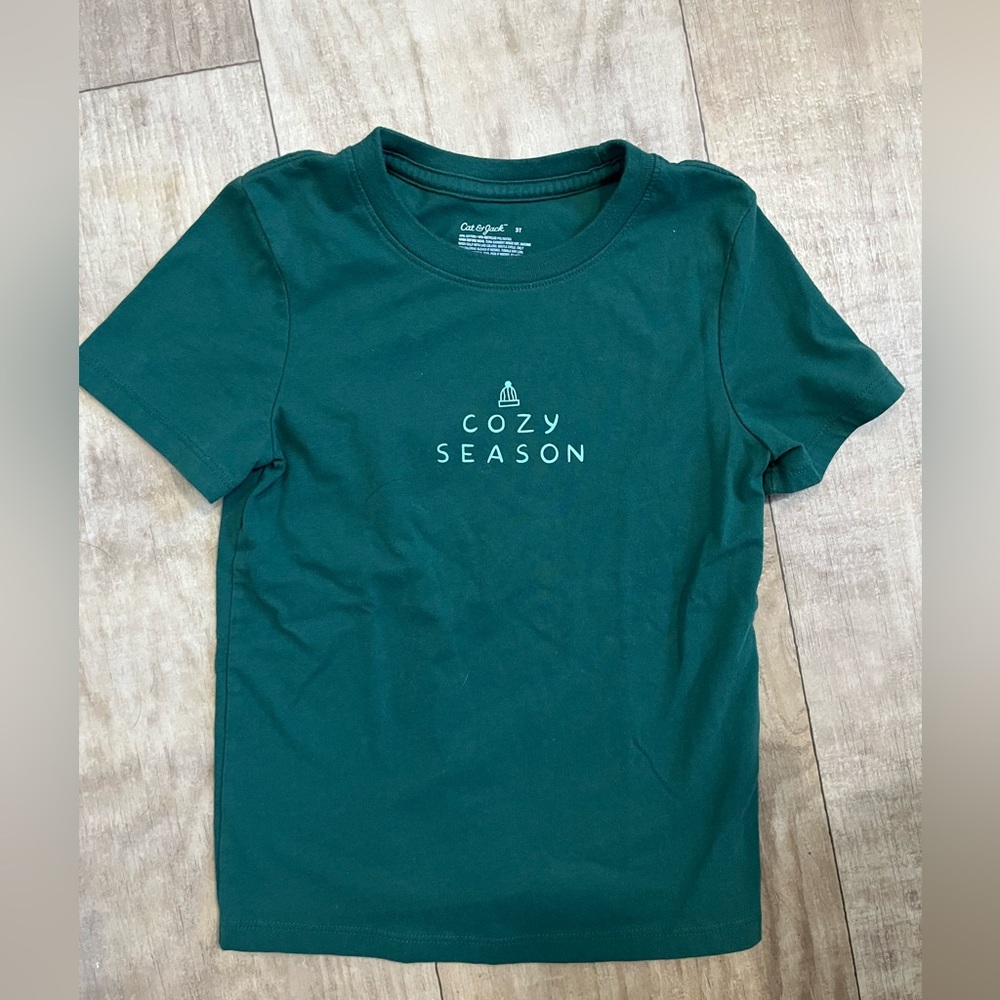 Winter season tee
